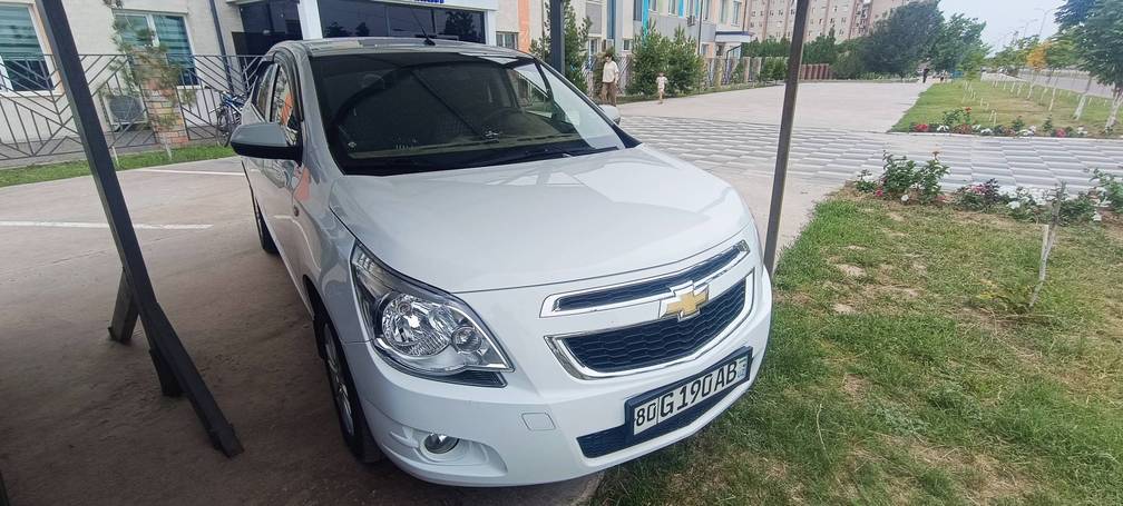 Chevrolet Cobalt, 2024 - Cover Photo