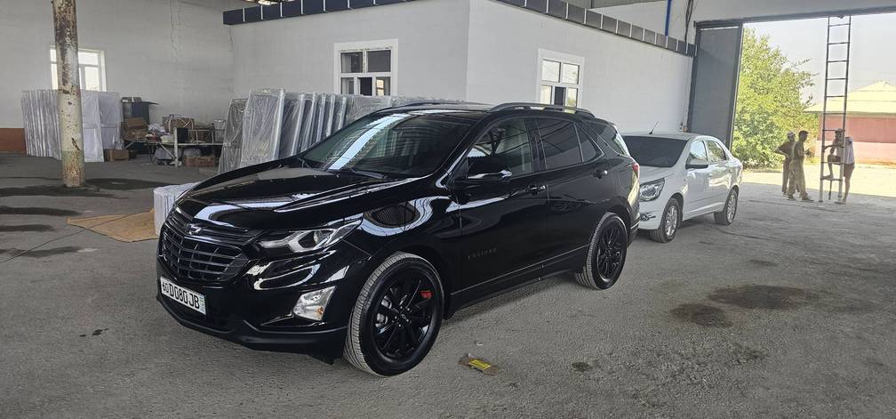 Chevrolet Equinox, 2020 - Cover Photo