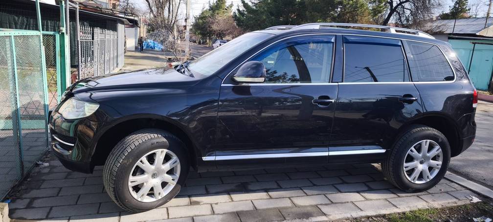 Volkswagen Touareg, 2008 - Cover Photo